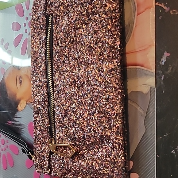 Beautiful textured Multicolor Glitte Bag - Picture 3 of 3